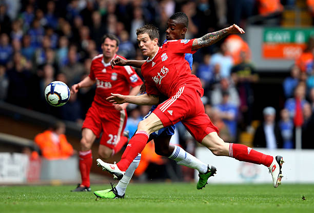 的场地上进 的场地上进